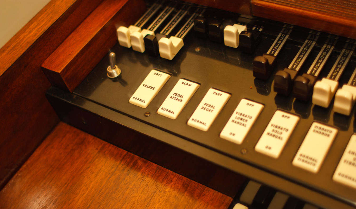 Hammond M2 Organ